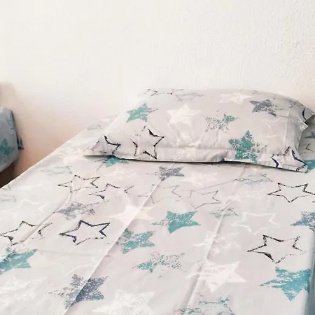 Apartment Artist